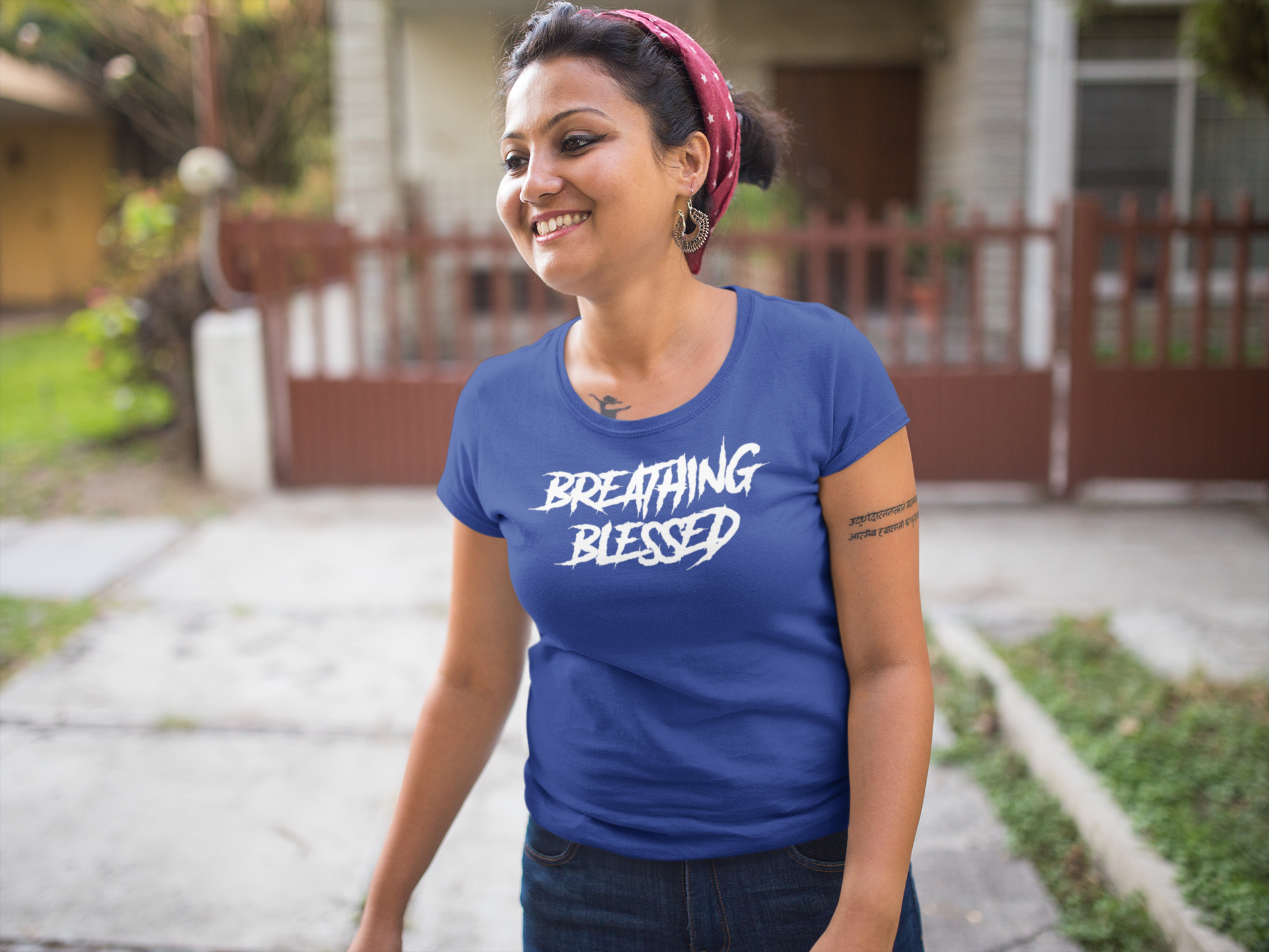 Girl in Front of House WT Street Logo Royal BL Tee